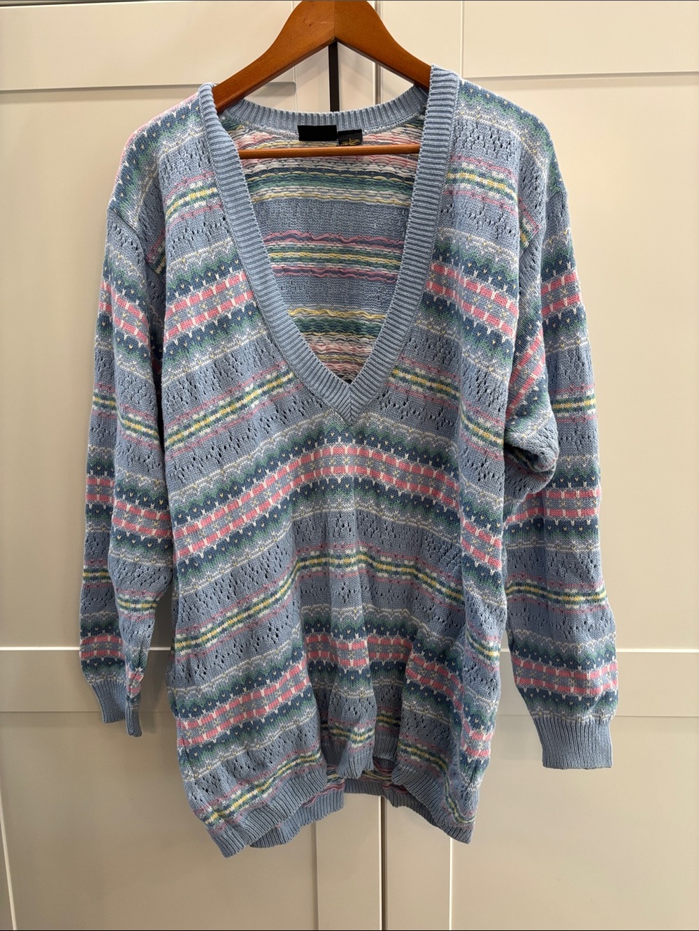 Vintage 100% Cotton Oversized Light Blue V-Neck Patterned Women's Sweater